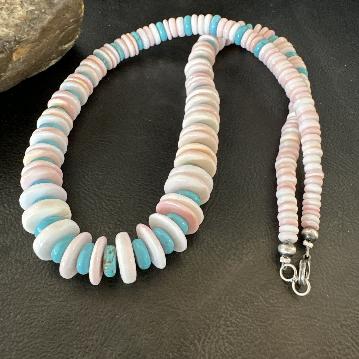 Pink Queen Conch Turquoise Graduated Navajo Sterling Silver Necklace 18944