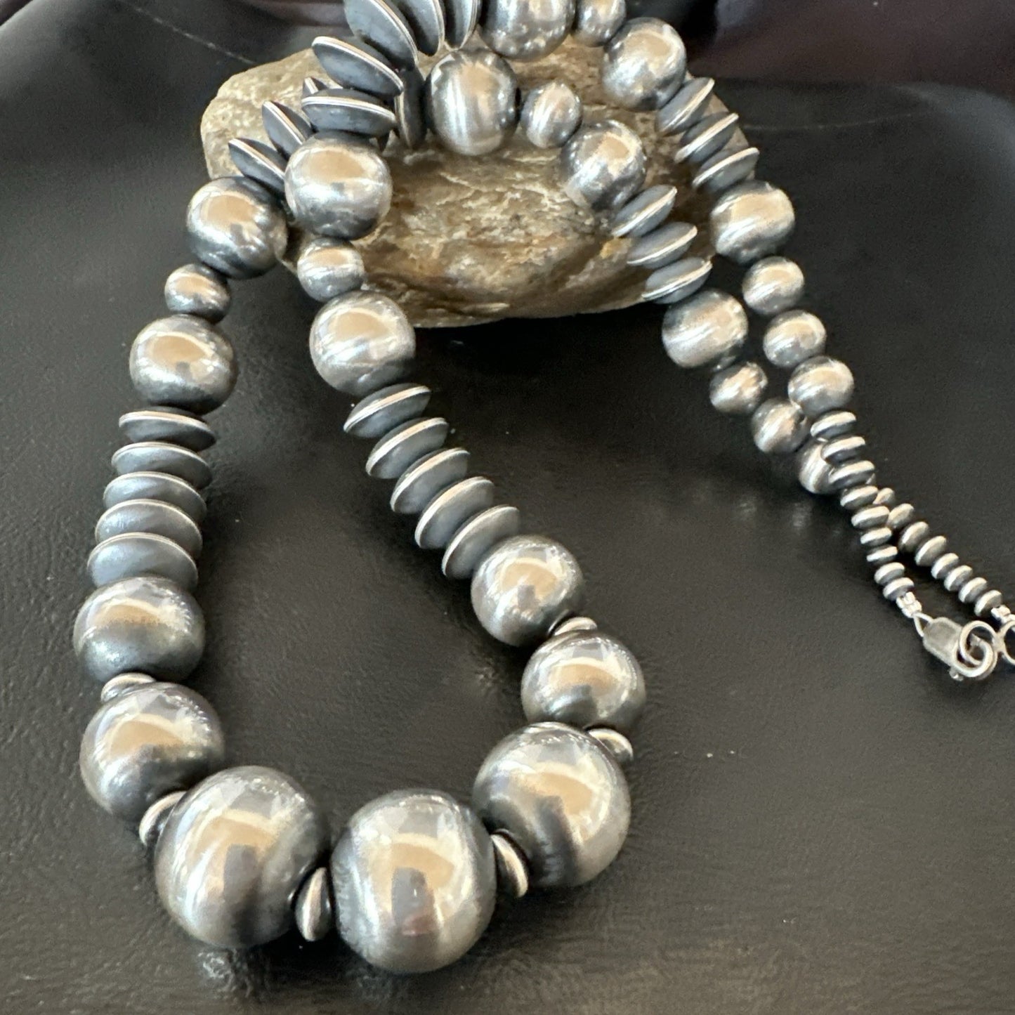 Handmade Bench Flat Navajo Pearls Sterling Silver Bead Necklace 24” 19002
