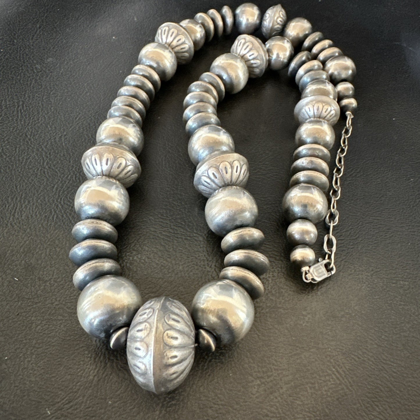 Handmade Bench Flat Navajo Pearls Sterling Silver Bead Necklace 24” 19001