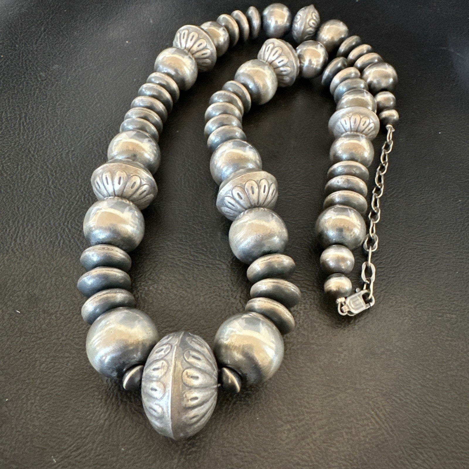 Handmade Bench Flat Navajo Pearls Sterling Silver Bead Necklace 24” 19001
