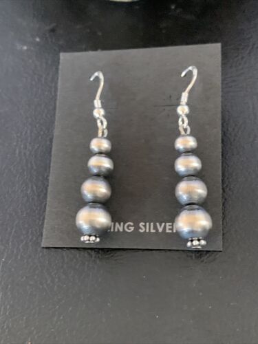 Native American Navajo Pearls Earrings | Sterling Silver | 1.5" | 13201 - Masha USA