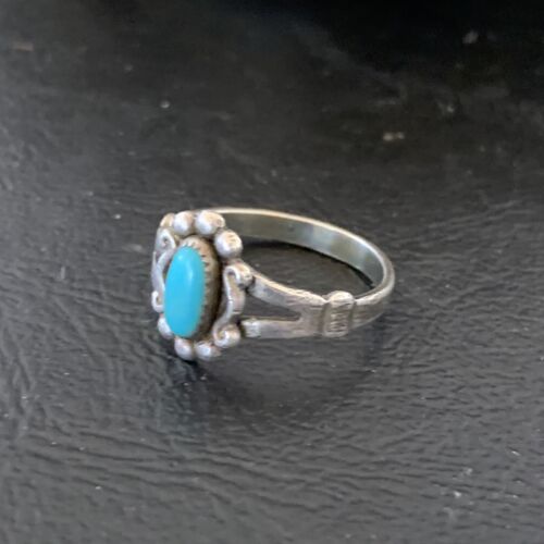 Southwestern Old Pawn Navajo Blue Turquoise Ring | Sterling Silver | Sz 5.5 | 10774