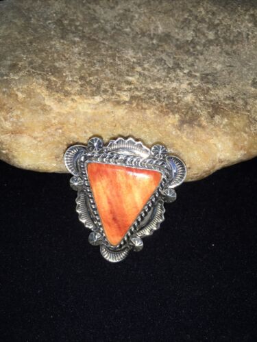 Native American Men's Navajo Red Spiny Oyster Ring | Sterling Silver | Sz 7.5 | 01809 - Masha USA