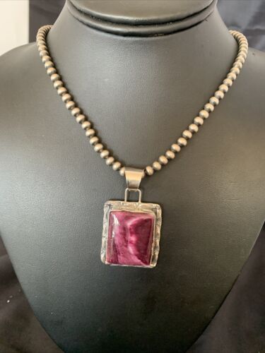 Navajo Pearls Purple Spiny Oyster Pendant Necklace | Sterling Silver | Authentic Native American Handmade | 10946