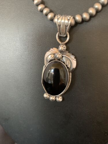 Native American Men's Navajo Pearls Necklace | Sterling Silver Black Onyx Pendant | 13090