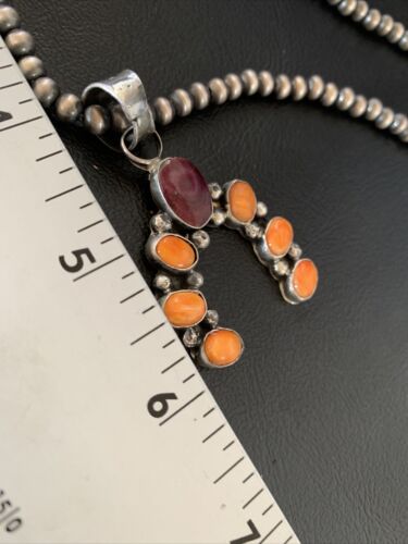 Navajo Pearls Sterling Silver Necklace | Spiny Oyster Cluster Naja Pendant | 12920
