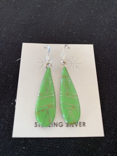 Southwestern Navajo Green Gaspeite Inlay Earrings | Sterling Silver | 1.5" | 977