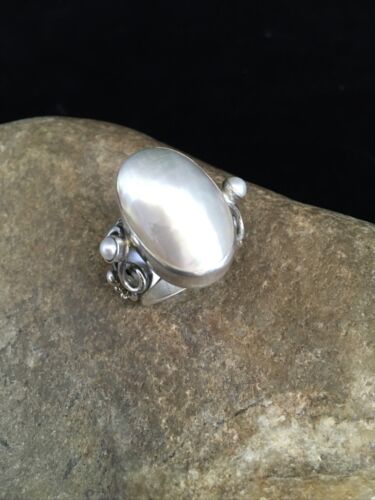 Southwestern Navajo White Mabe Pearl Ring | Sterling Silver | Sz 8 | Authentic Native American Handmade | 01722