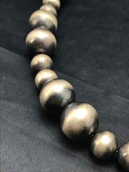 Navajo Pearls Graduated Sterling Silver Bead Necklace | Single Strand | Southwestern Native American | 20"
