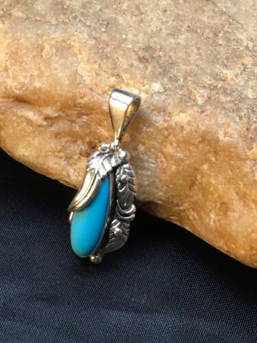 Southwestern Turquoise Blue Pendant Necklace | Sterling Silver | Navajo | 8917
