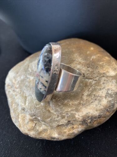 Southwestern Navajo Cinnabrite Ring | White Black | Sterling Silver | Sz 7.5 | 1557
