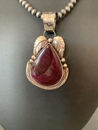 Navajo Purple Spiny Oyster Pendant | Sterling Silver | Authentic Native American Handmade | 804