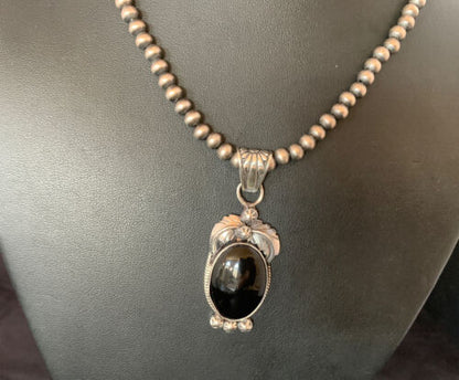Native American Men's Navajo Pearls Necklace | Sterling Silver Black Onyx Pendant | 13090