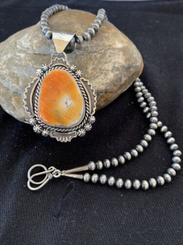 Sterling Silver Navajo Pearls Orange Spiny Oyster Pendant Necklace 00777