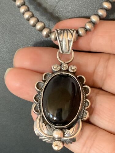 Native American Men's Navajo Pearls Necklace Pendant | Sterling Silver Black Onyx | 13093