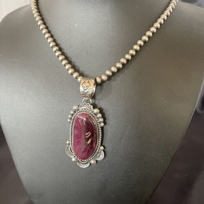 Navajo Purple Spiny Oyster Pendant Necklace | Sterling Silver | Authentic Native American Handmade | 11304
