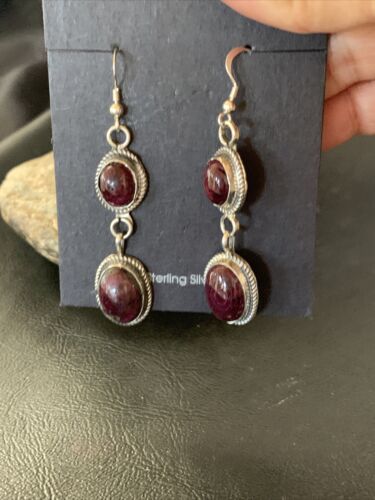Navajo Purple Spiny Oyster Dangle Earrings | Sterling Silver | Authentic Native American Handmade | 12508