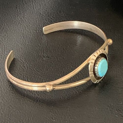Handmade Women's Sterling Silver Blue Kingman Turquoise Cuff Wire Bracelet | 12878