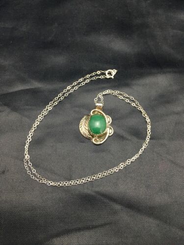 Navajo Green Malachite Pendant Necklace | Sterling Silver | 18" Chain | Authentic Native American Handmade | 2535