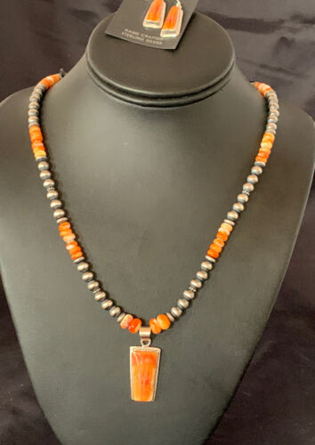 Navajo Pearls Sterling Silver Necklace | Orange Spiny Oyster Pendant | Authentic Native American Handmade | 11386