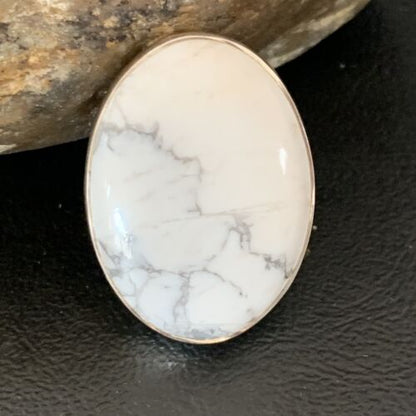 Native American Women's Navajo White Howlite Ring | Sterling Silver | Sz 8 | 11725