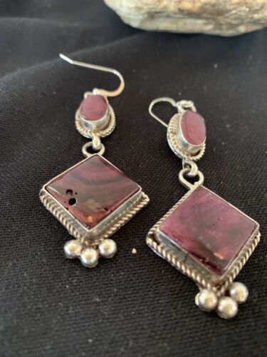 Navajo Purple Spiny Oyster Dangle Earrings | Sterling Silver | Authentic Native American Handmade | 201