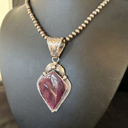 Navajo Purple Spiny Oyster Pendant Necklace | Sterling Silver | Authentic Native American Handmade | 14662