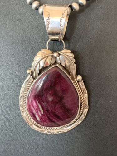 Southwestern Sterling Silver Navajo Pearls Pendant | Purple Spiny Oyster | Authentic Native American Handmade | 803