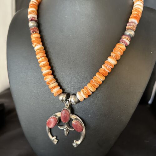 Navajo Purple Orange Spiny Oyster Naja Pendant Necklace | Sterling Silver | 14812