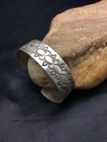 Native American Navajo Old Pawn Bracelet | Sterling Silver | Sz 5.75 | 1027