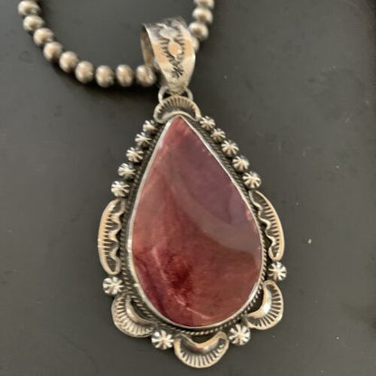 Navajo Purple Spiny Oyster Pendant Necklace | Sterling Silver | Authentic Native American Handmade | 11309
