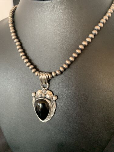 Native American Men's Navajo Pearls Necklace Pendant | Sterling Silver Black Onyx | 13097