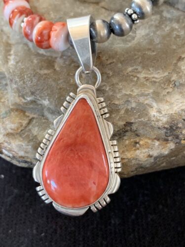Navajo Red Spiny Oyster Pendant Necklace | Sterling Silver | 20" | Authentic Native American Handmade | 376