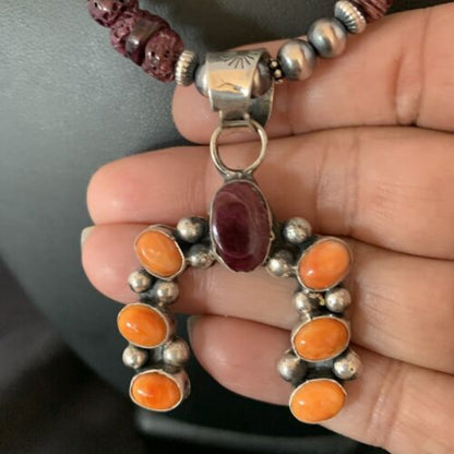 Navajo Sterling Silver Necklace | Purple Spiny Oyster Cluster Naja Pendant | 13146 - Masha USA