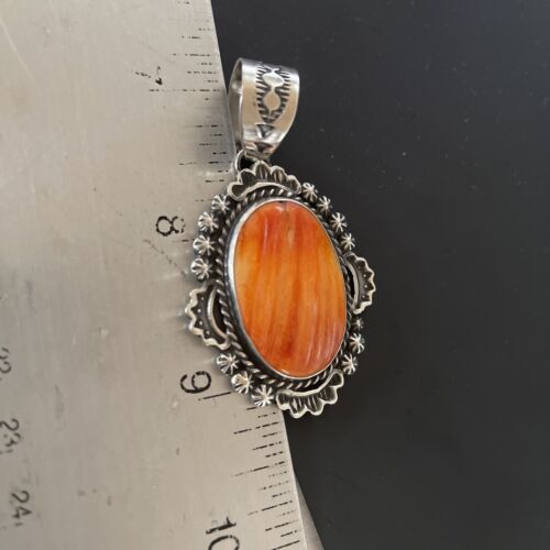 Navajo Pearls Orange Spiny Oyster Pendant Necklace | Sterling Silver | Authentic Native American Handmade | 11296