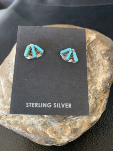 Zuni Handmade Kingman Turquoise Needle Point Stud Earrings | Sterling Silver | 13026