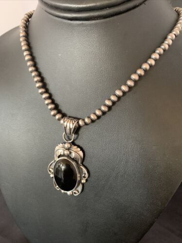 Native American Men's Navajo Pearls Necklace Pendant | Sterling Silver Black Onyx | 13091