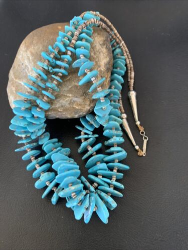 Native American Santo Domingo Shell Chip Turquoise Necklace | 26" | 11999 - Masha USA