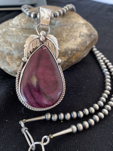 Navajo Purple Spiny Oyster Pendant | Sterling Silver | Authentic Native American Handmade | 00802