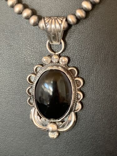 Native American Men's Navajo Pearls Necklace Pendant | Sterling Silver Black Onyx | 13093