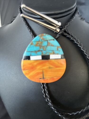 Men's Santo Domingo Bolo Tie | Turquoise Spiny Oyster | Sterling Silver Tips | Native American Handmade | 14632