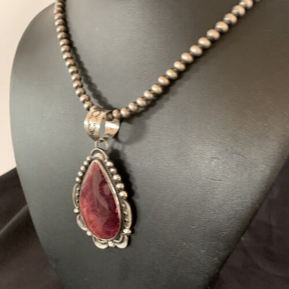 Navajo Purple Spiny Oyster Pendant Necklace | Sterling Silver | Authentic Native American Handmade | 11309