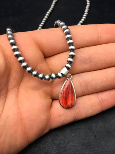 Navajo Red Spiny Oyster Pendant Necklace | Sterling Silver | Authentic Native American Handmade | 4412