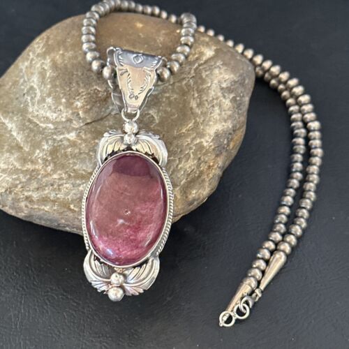 Navajo Purple Spiny Oyster Pendant Necklace | Sterling Silver | Authentic Native American Handmade | 14664