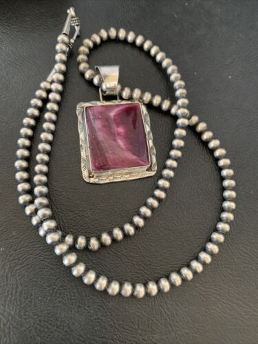 Navajo Pearls Purple Spiny Oyster Pendant Necklace | Sterling Silver | Authentic Native American Handmade | 10946