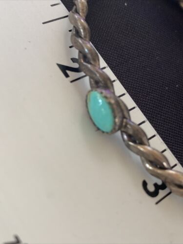Handmade Women's Sterling Silver Blue Kingman Turquoise Cuff Wire Bracelet | 13115