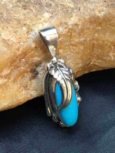 Southwestern Turquoise Blue Pendant Necklace | Sterling Silver | Navajo | 8917