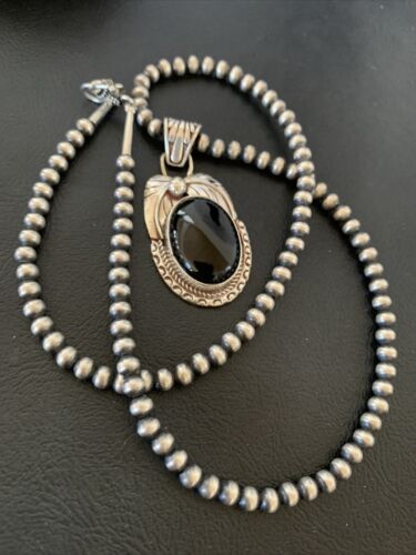 Navajo Pearls Black Onyx Necklace | Sterling Silver | Authentic Native American Handmade | 1904