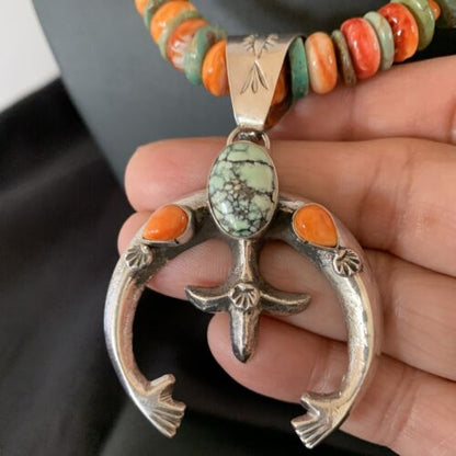 Navajo Pearl Sterling Silver Necklace with Royston Turquoise & Spiny Oyster Naja Pendant | 11579