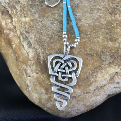 Native American Turquoise Heishi Bead Necklace Pendant | Sterling Silver | 18" | 10138